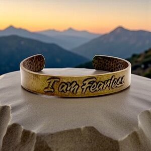 Nice Unisex I Am Fearless Brass Cuff Bracelet Inspirational
